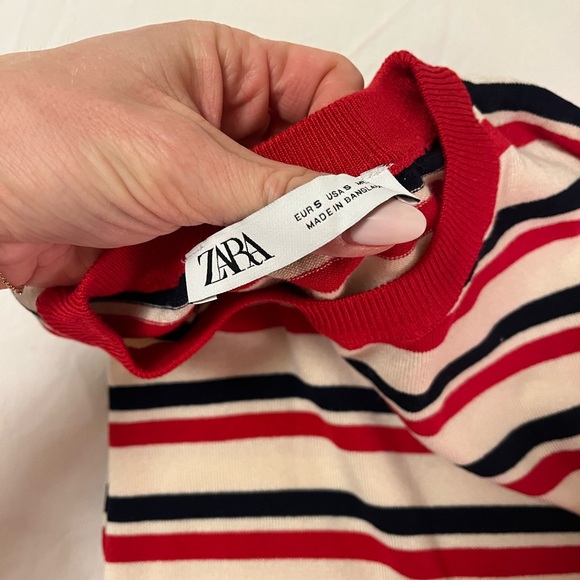 Zara Women's Red Black and Cream Striped Sweater - Picture 3 of 4